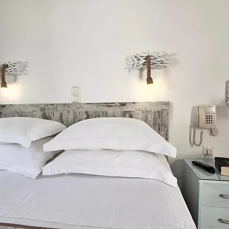 Christina Hotel, Adults Only, Heated Salt Water Pool 2* Науса