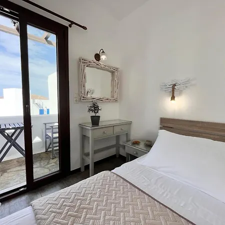 Christina Hotel, Adults Only, Heated Salt Water Pool 2*