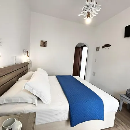 Отель Christina Hotel, Adults Only, Heated Salt Water Pool 2*
