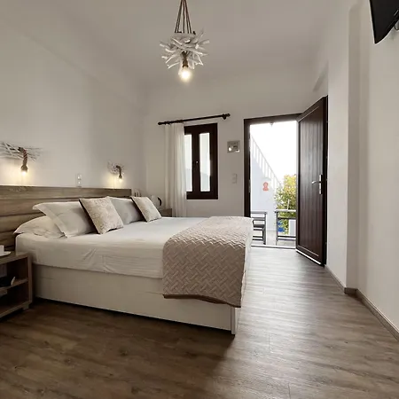 Christina Hotel, Adults Only, Heated Salt Water Pool 2*