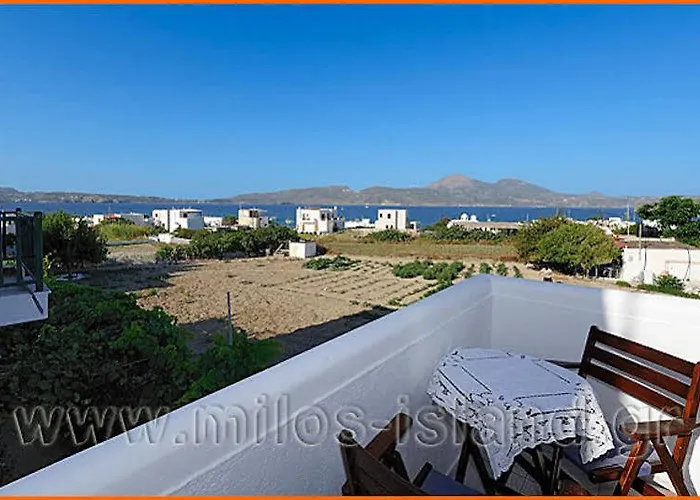 Christina Hotel, Adults Only, Heated Salt Water Pool מלון 2*