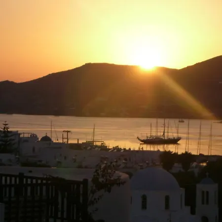 Christina Hotel Naousa (Paros)