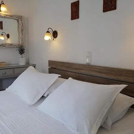 Christina Hotel, Adults Only, Heated Salt Water Pool