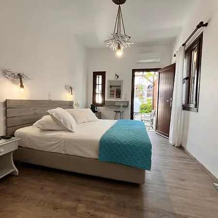 Hotel Christina Hotel, Adults Only, Heated Salt Water Pool 2*