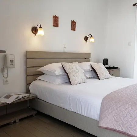 Christina Hotel, Adults Only, Heated Salt Water Pool 2* Náoussa