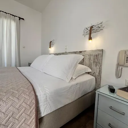 Hotel Christina Hotel, Adults Only, Heated Salt Water Pool 2*
