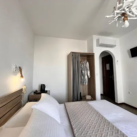 Christina Hotel, Adults Only, Heated Salt Water Pool