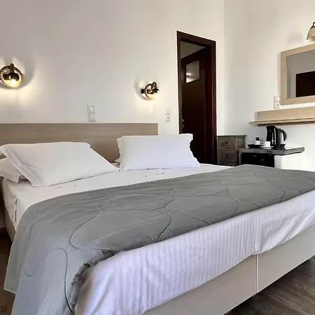 Christina Hotel, Adults Only, Heated Salt Water Pool 2*