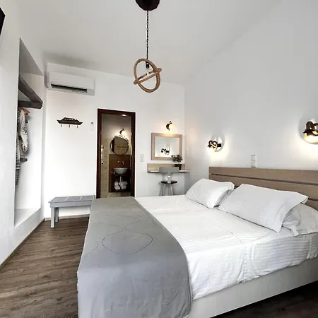 Christina Hotel, Adults Only, Heated Salt Water Pool Hotel Náoussa