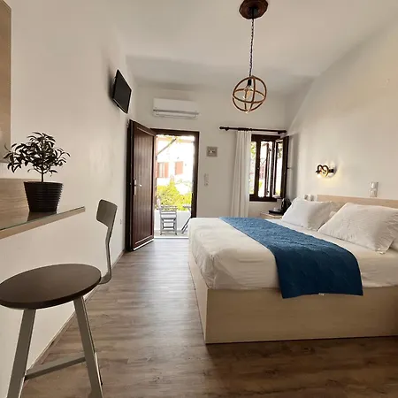 Christina Hotel, Adults Only, Heated Salt Water Pool 2*