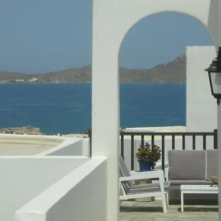 Christina Hotel, Adults Only, Heated Salt Water Pool Hotel Naoussa