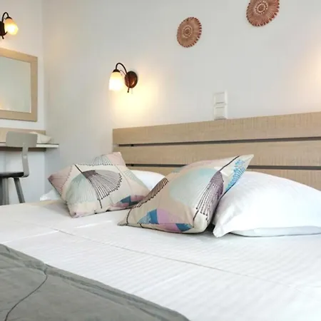 Christina Hotel, Adults Only, Heated Salt Water Pool 2* Náoussa